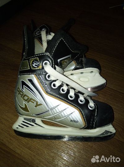Детские хоккейные коньки 30р-р