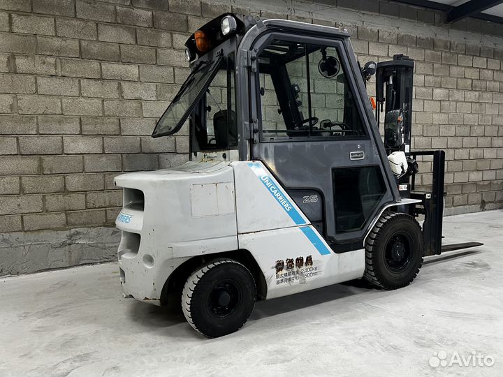 Вилочный погрузчик Unicarriers FD25T5, 2017