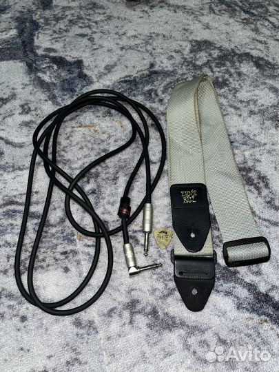 Бас Гитара Homage