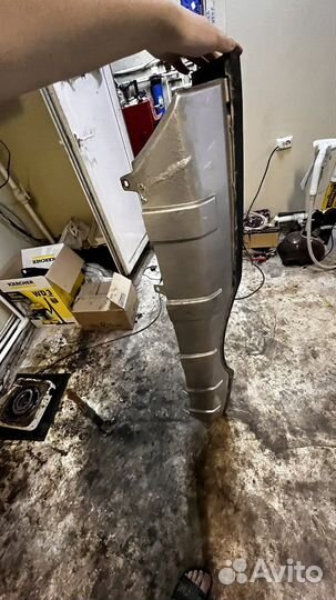 Бампер задний mitsubishi pajero