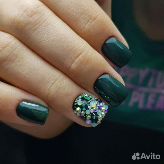 Маникюр, педикюр, наращивание ногтей, гель лак