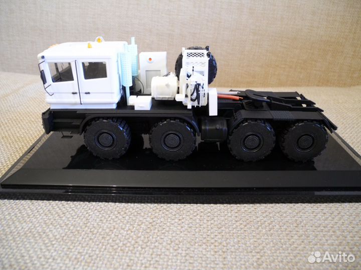 Мзкт-74296 от мастерской MaketBY (Белоруссия)