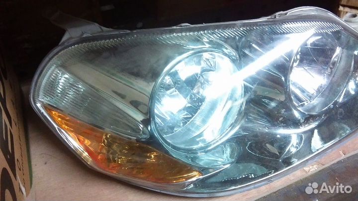 Фара Toyota Mark 2, 110-115 куз