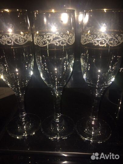 Набор фужеров с подносом