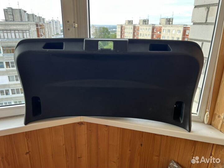 Обшивка крышки багажника renault kaptur 2019