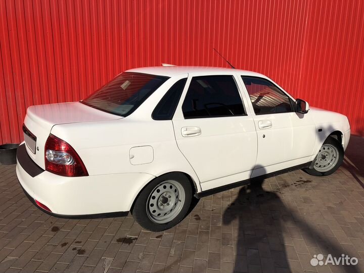 LADA Priora 1.6 МТ, 2011, 200 000 км