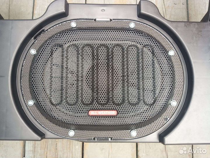 Сабвуфер оригинальный Jeep wrangler GL