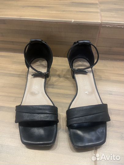 Босоножки tamaris кожа 38