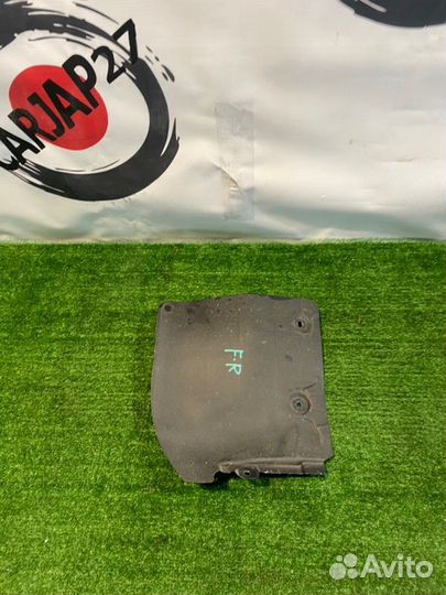 Защита двигателя(1) передняя правая Toyota Harrier