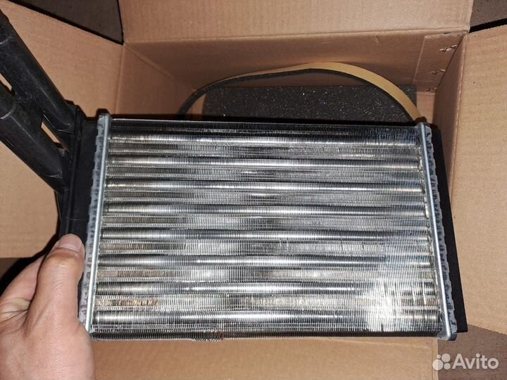 Радиатор печки Audi 80/A4 86