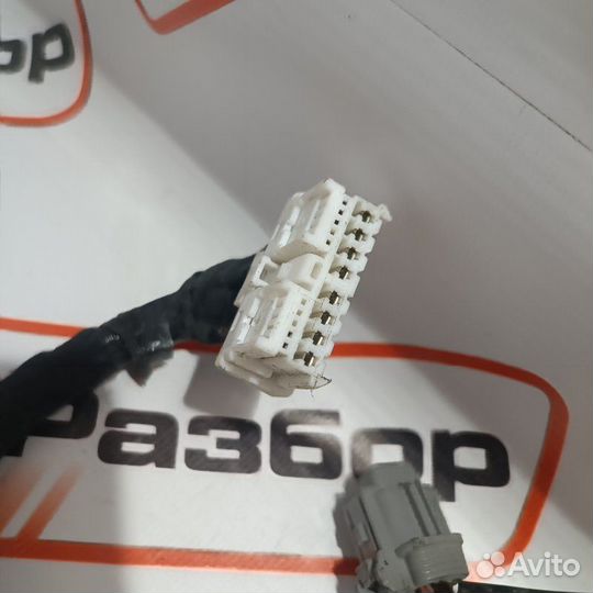 Проводка двери передняя правая Nissan Almera