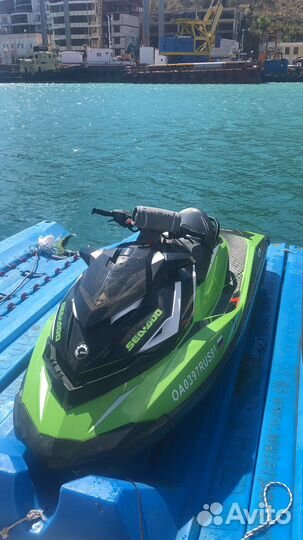 Понтон для гидрацикла