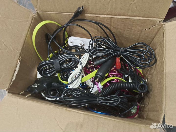 Провода, зарядки, переходники, флешки