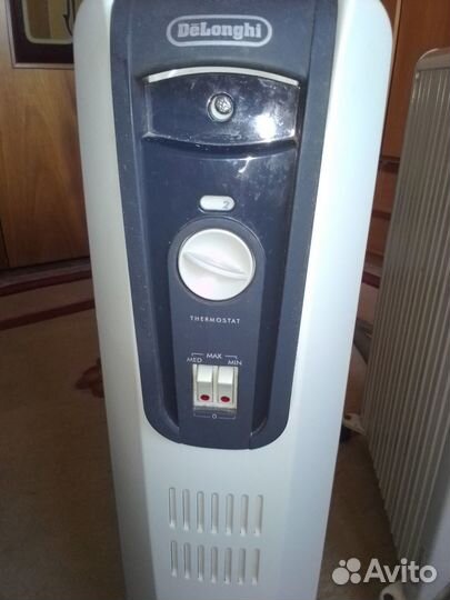 Масляный обогреватель DeLonghi