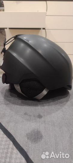 Горнолыжный шлем