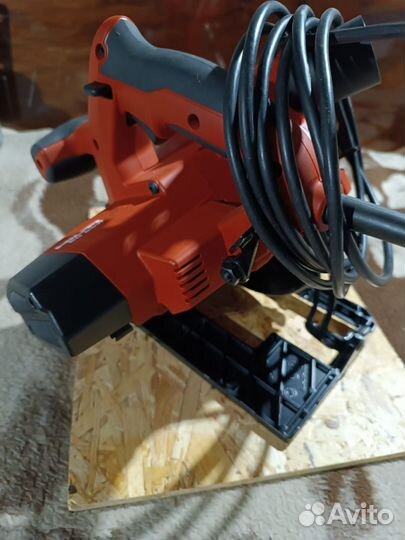 Профессиональная циркулярная пила Hilti SC 55W