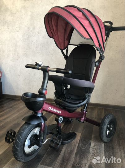 Трехколесный велосипед -коляска с ручкой