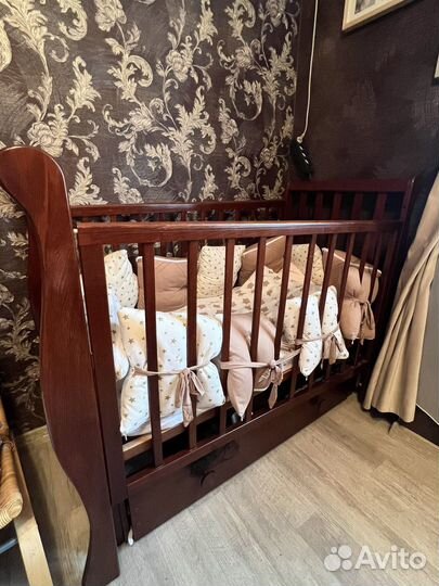 Детская кроватка