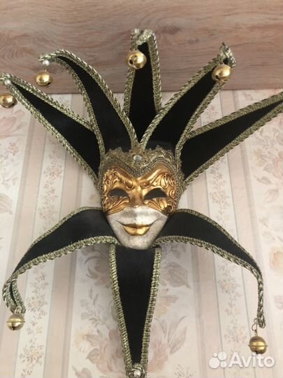 Маска для интерьера