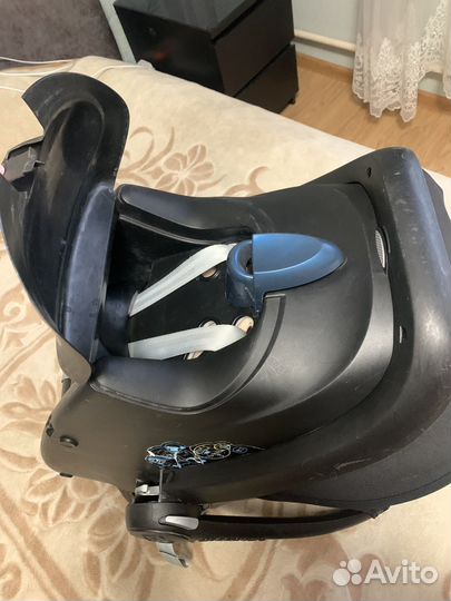 Детское автокресло от 0 maxi cosi