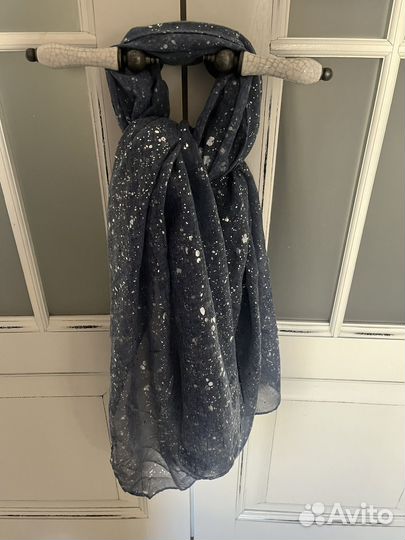 Палантины, платки, шарфы новые