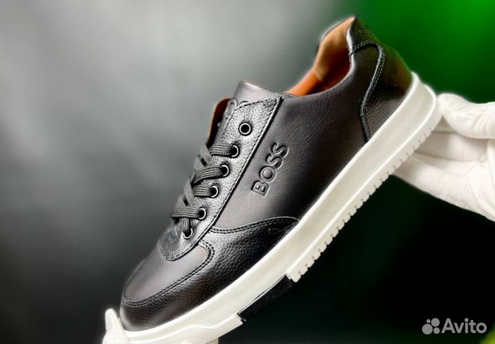 Кроссовки Boss комфортные