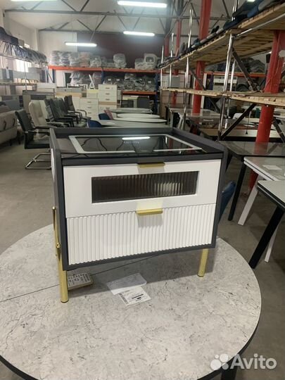 Тумба прикроватная