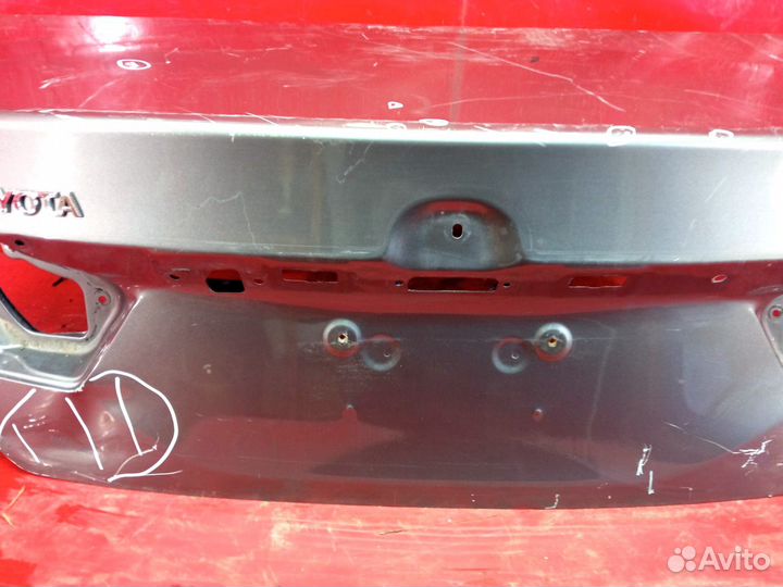 Крышка багажника Toyota Camry 50 55 2011-2018