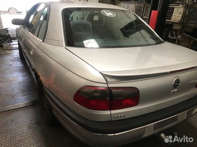 Разбор на запчасти Opel Omega B
