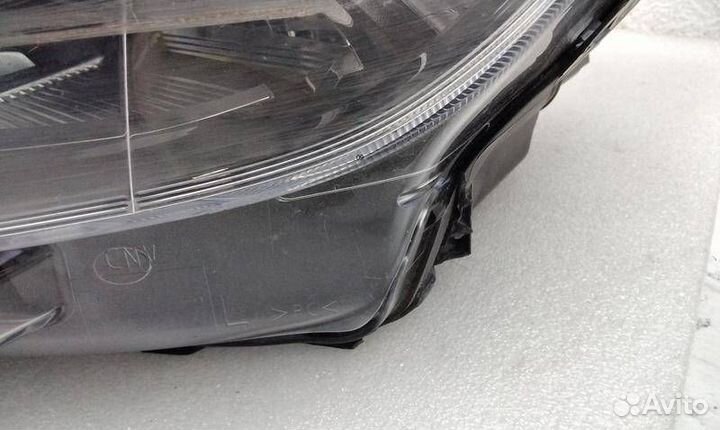 Фара левая Volvo XC40