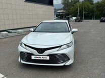 Toyota Camry 2.5 AT, 2019, 144 000 км, с пробегом, цена 2 537 000 руб.