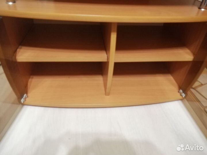 Тумбочка под телевизор