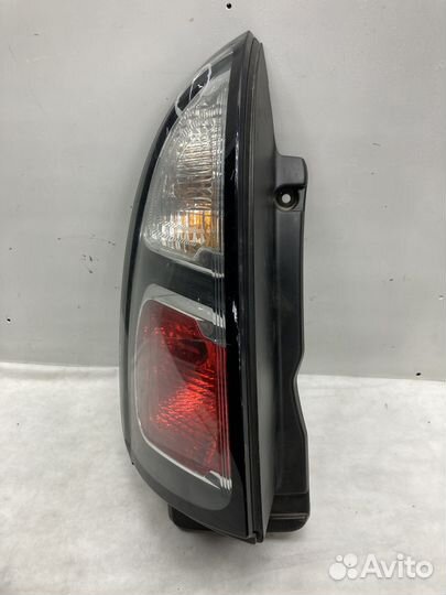 Фонарь задний левый Citroen C3 Picasso (дефект)
