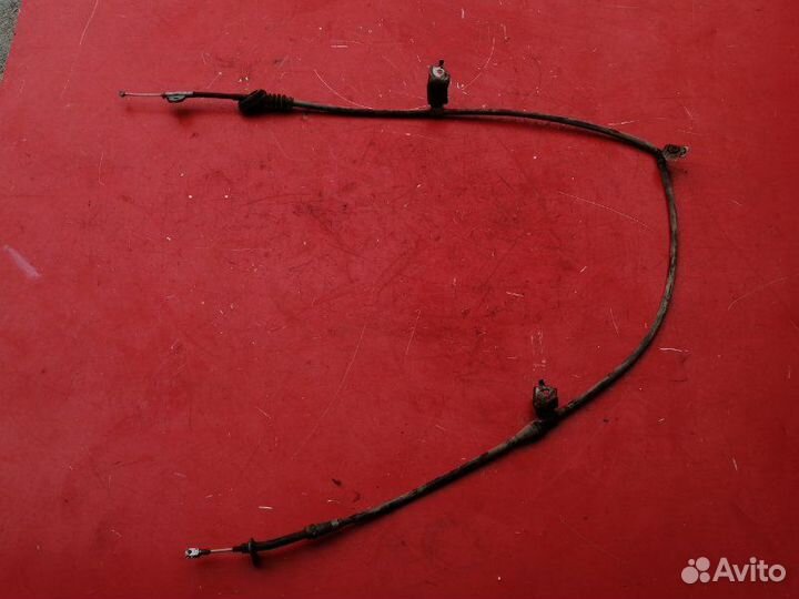 Трос стояночного тормоза левый Nissan Teana J32
