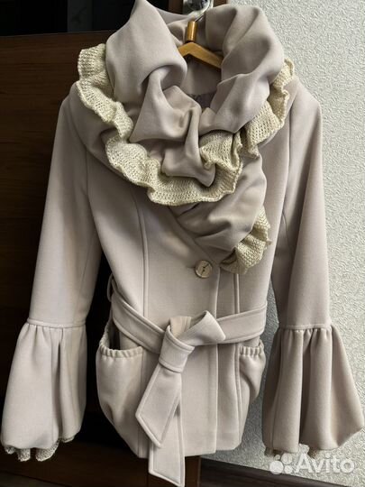 Пальто женское 42 44