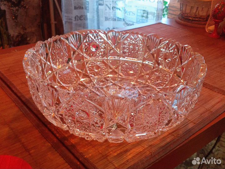 Хрустальная ваза