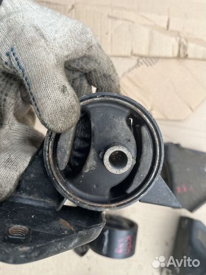 Опора двигателя кпп подушка Хендай Акцент Тагаз