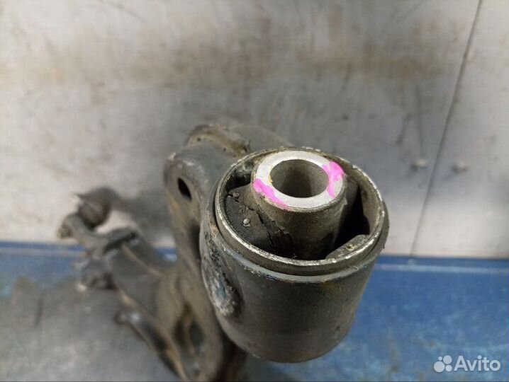 Рычаг нижний передний правый Chrysler Crossfire