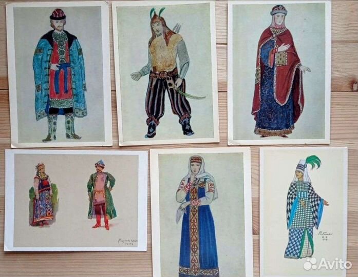 24 Эскизов театральных костюмов, набор открыток