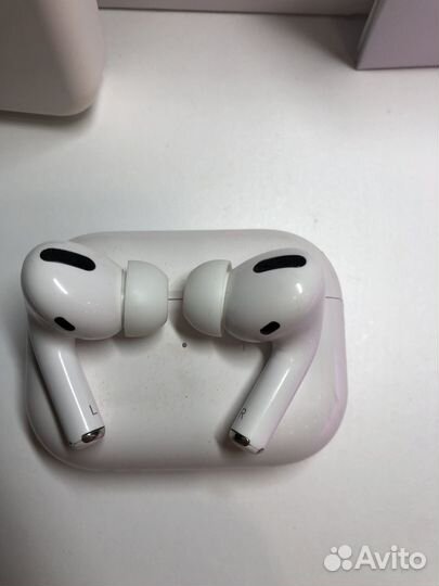 Беспроводные наушники apple airpods про