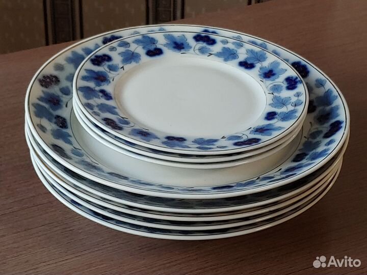 Тарелка фарфорового завода 