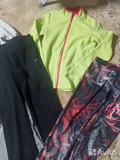 Спортивные вещи для девочки 140-146 см