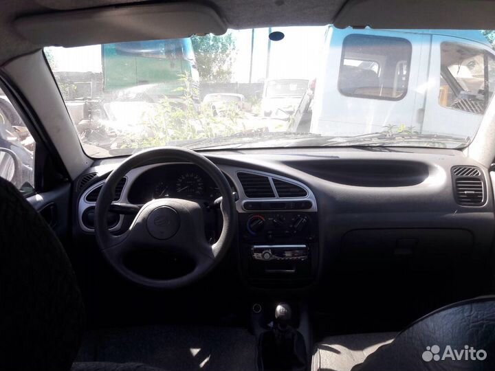 Запорожец запчасти