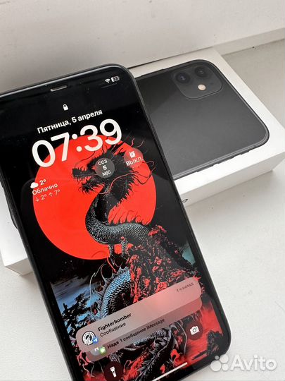iPhone 11, 64 ГБ