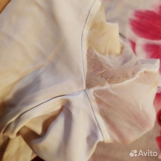 Купальник гимнастический белый с юбкой 7-9 лет