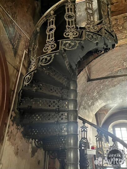 Чугунная лестница 19 века