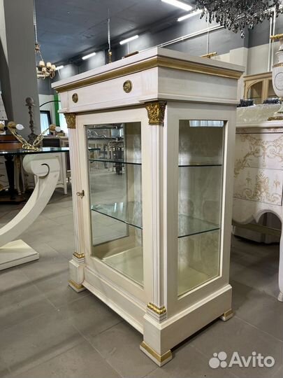 Витрина Angelo Cappellini Италия