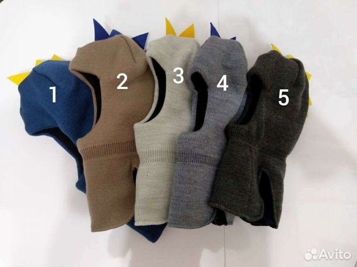 Шапка-шлем динозавр