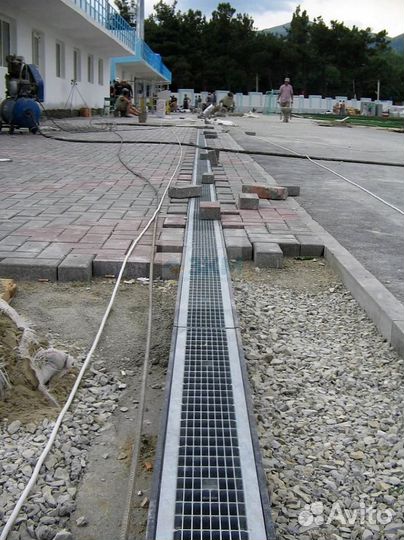 Пластиковые водоотводные лотки