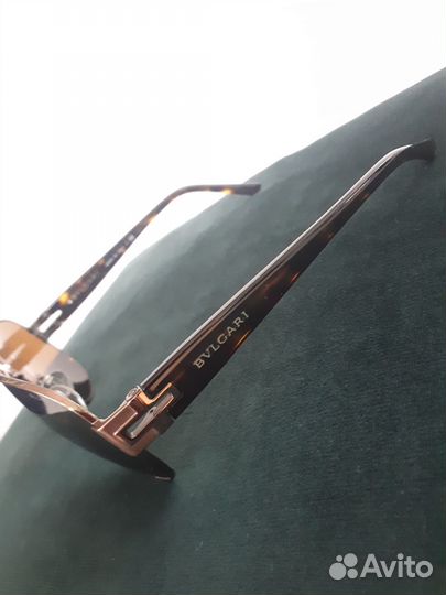 Солнцезащитные очки женские bvlgari